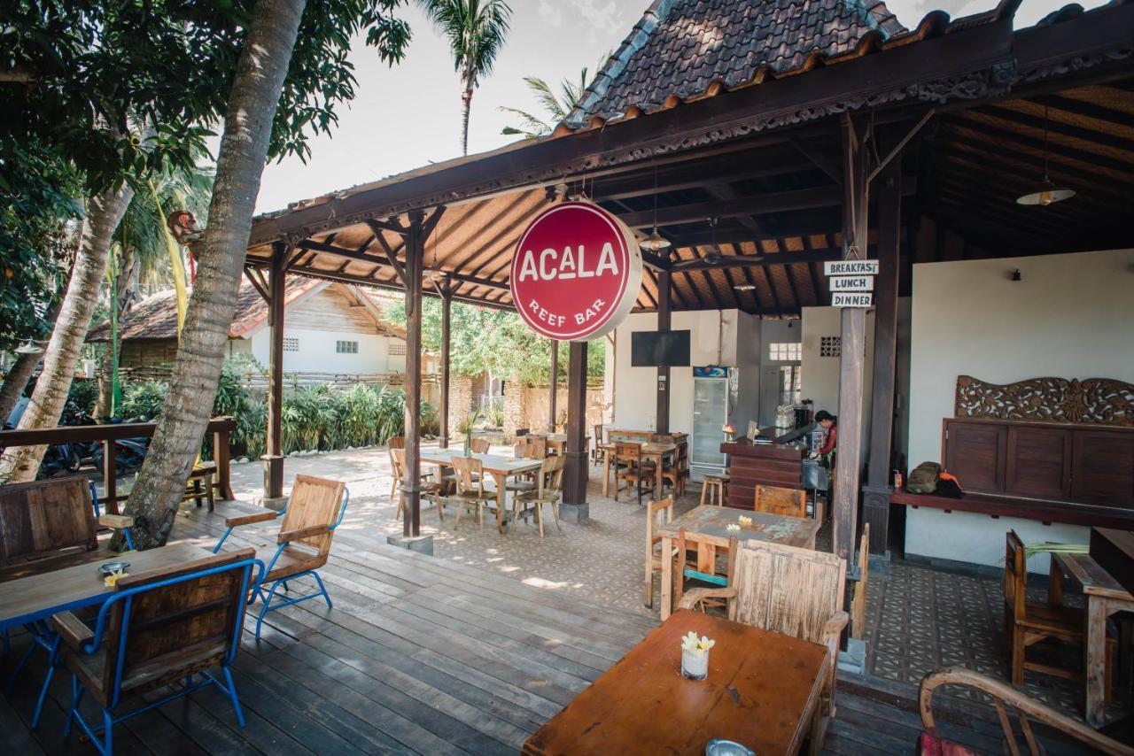 Acala Hostel & Reef Bar Toyapakeh Exterior photo